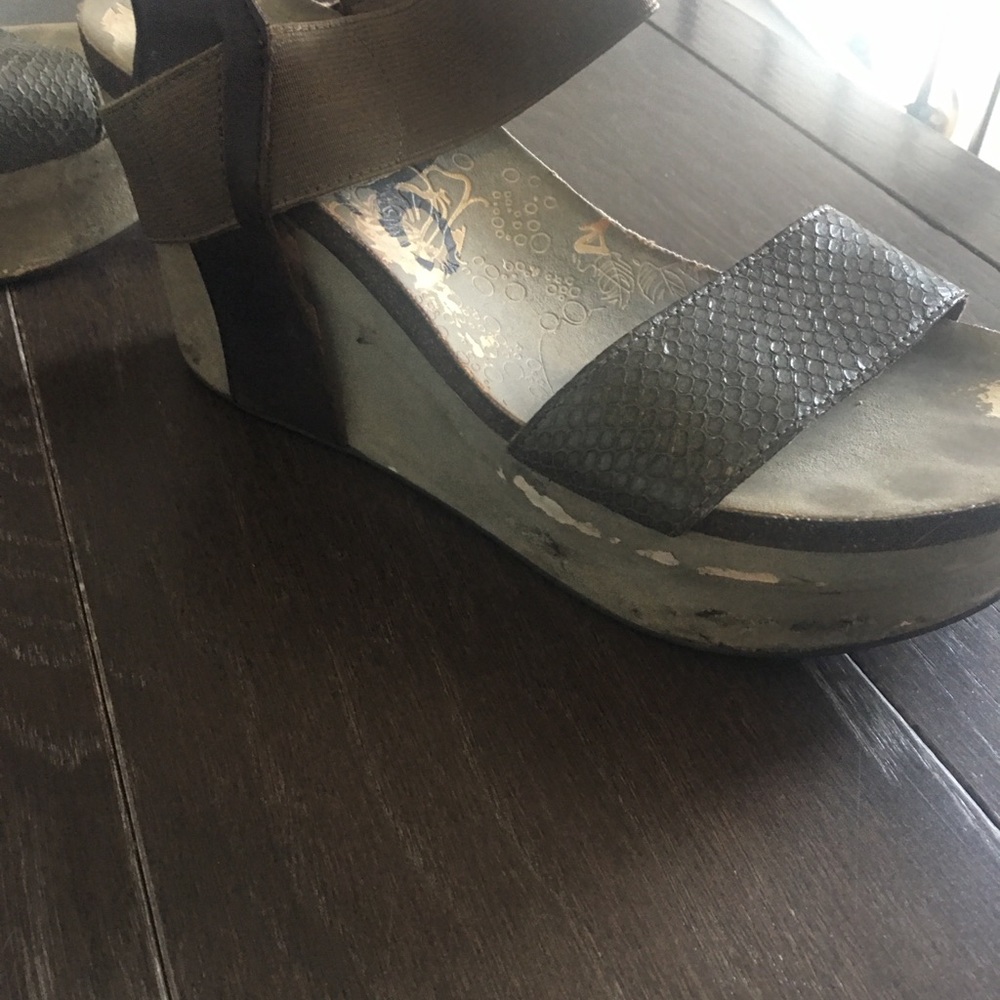 Used OTBTs size ten - Picture 5 of 5